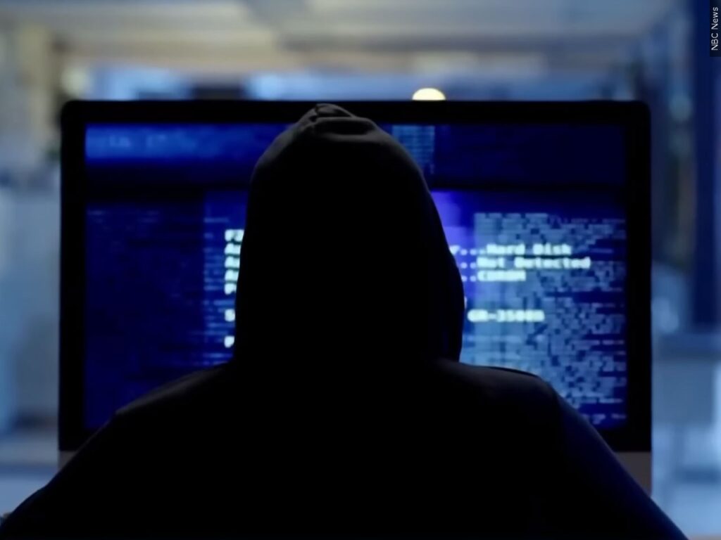 Las autoridades advierten sobre un fraude donde los criminales se hacen pasar como representantes de una tienda muy conocida