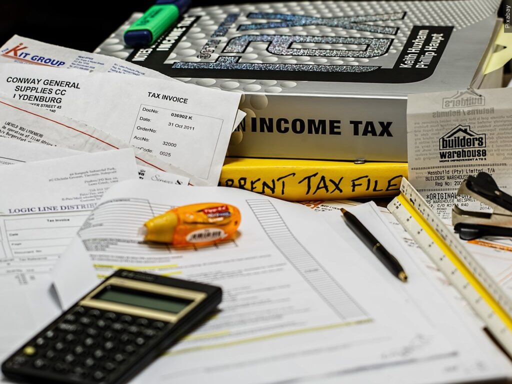 Preocupación entre la comunidad inmigrante tras el anuncio de que el IRS podría compartir información personal a ICE