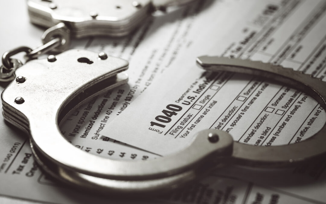 Trump confirma conversaciones sobre intercambio de datos entre IRS y DHS