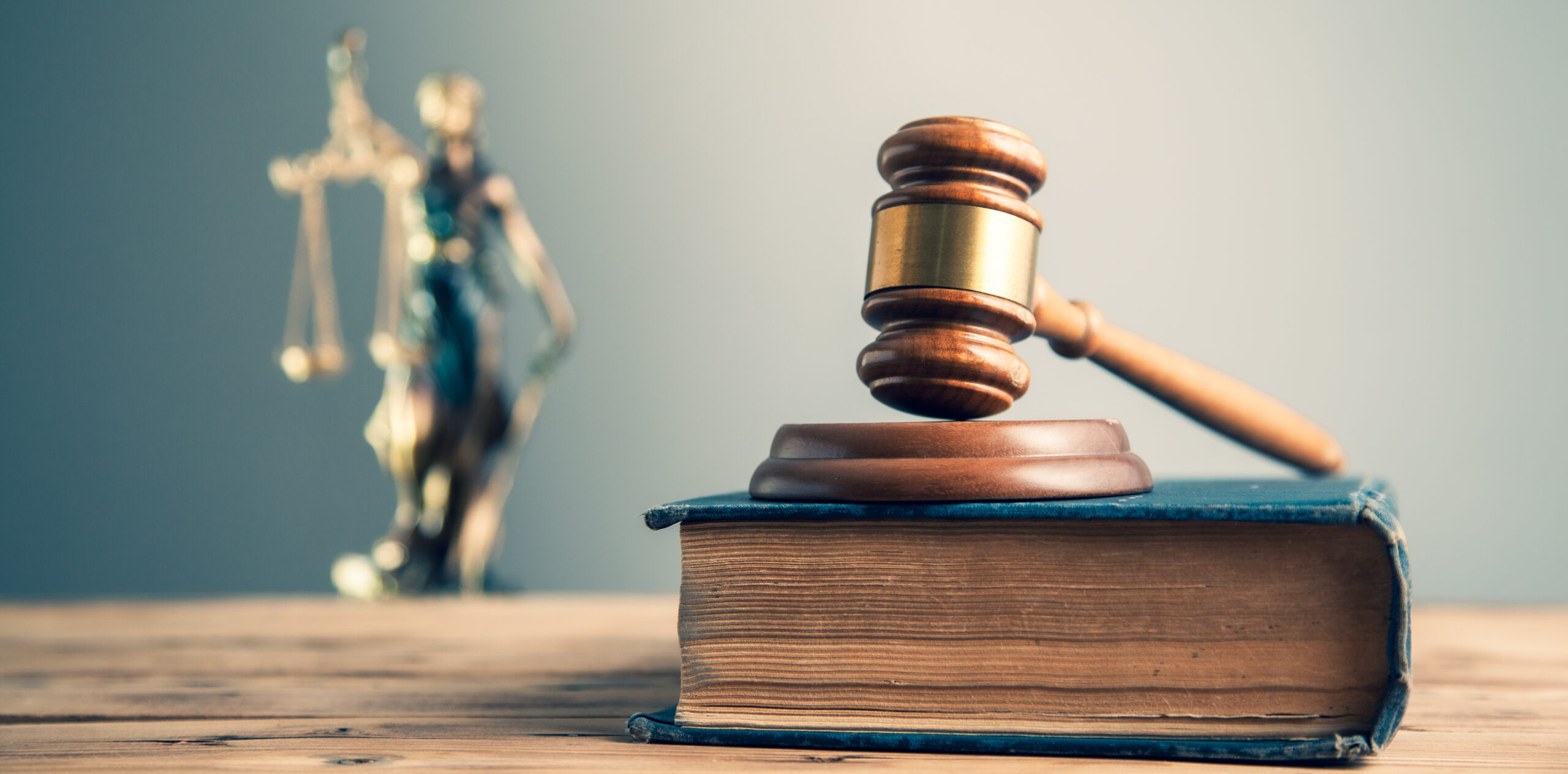 Ciudadano cubano con orden de deportación enfrenta cargos por robo a banco en Las Vegas 1 AdobeStock 321115434 1