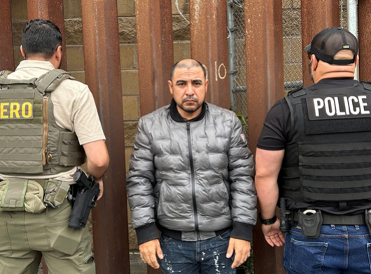 Fugitivo buscado por agresión sexual a una menor en México es encarcelado y deportado 1 pic deportado 1