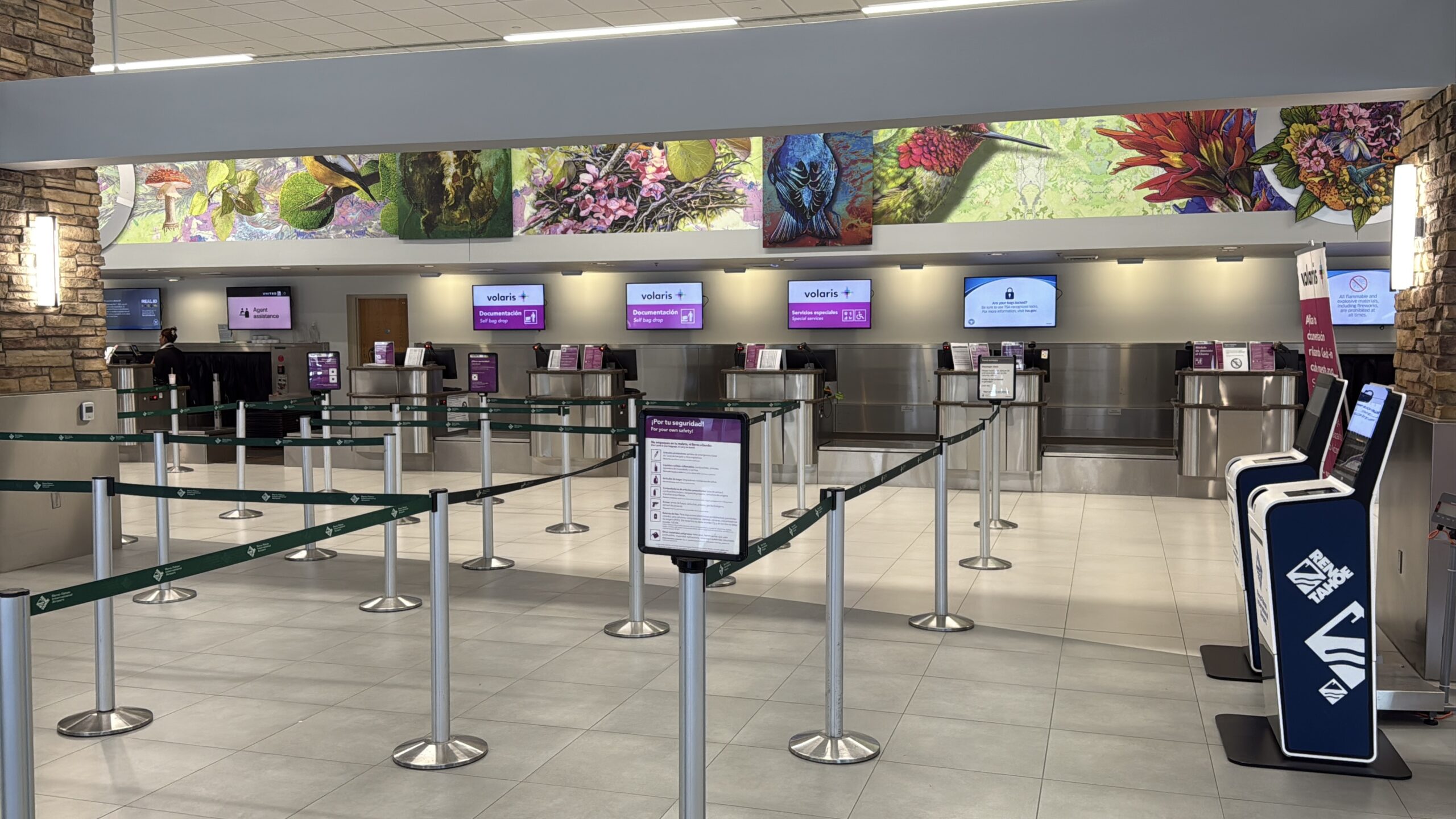 Decenas de vuelos retrasados, otros cancelados y miles afectados en toda la región 1 IMG 2642