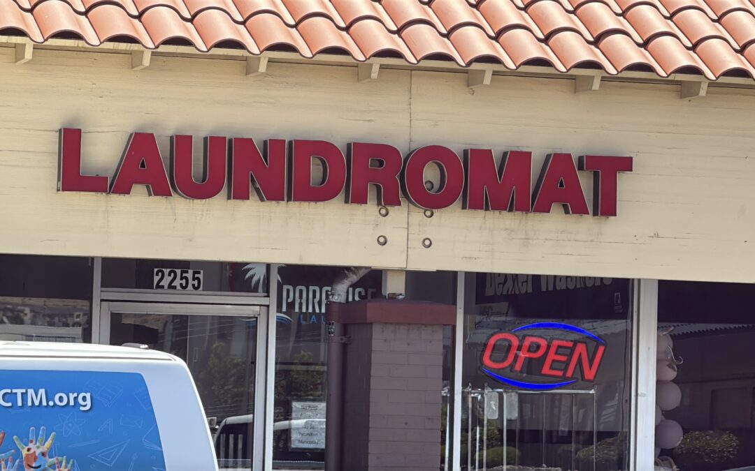 Una persona es víctima de robo en una conocida lavandería de Sparks