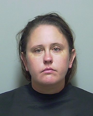 Mujer de Florida abandona a su hijo adolescente y siete perros para irse de vacaciones a Las Vegas 1 jessica