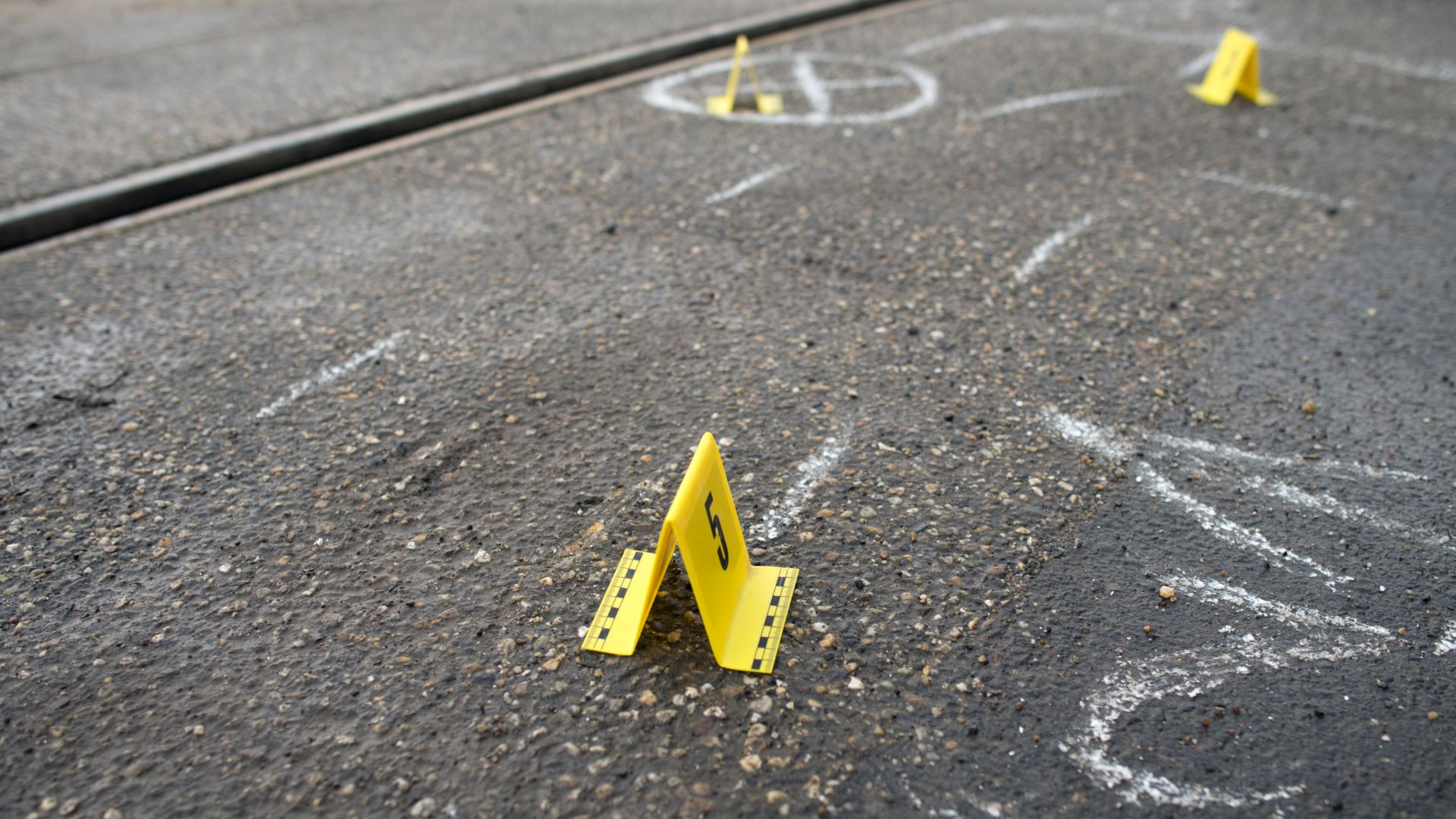 Atropello y fuga: 1 estudiante herido; la policía busca sospechoso 1 k o s 33 1