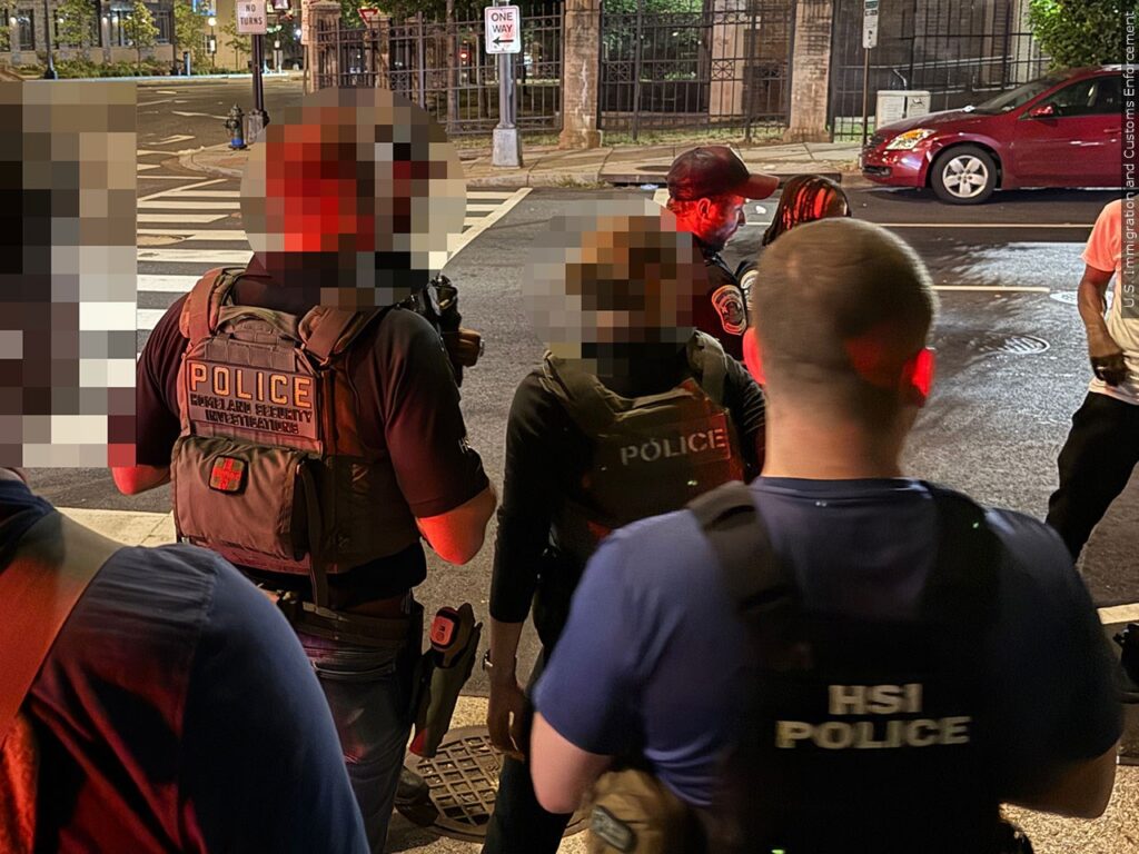 Preocupación entre la comunidad por posibles actividades de ICE cerca de las escuelas