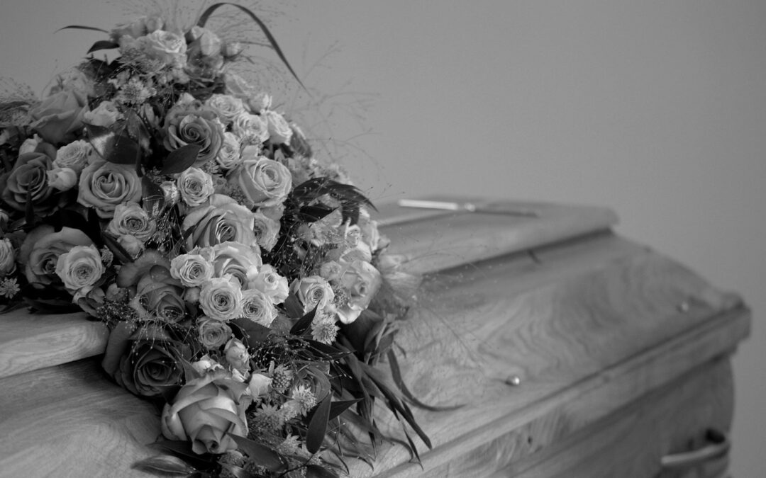 Encuentran sin vida a un oficial de la policía; aseguran que no hay peligro para el público