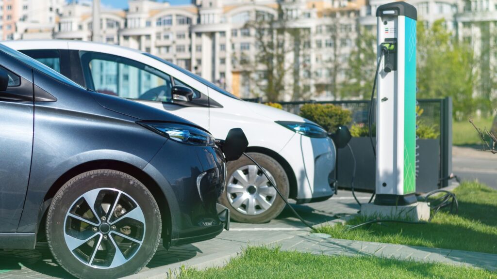 Vehículos eléctricos en Nevada enfrentan propuestas que podrían aumentar los costos