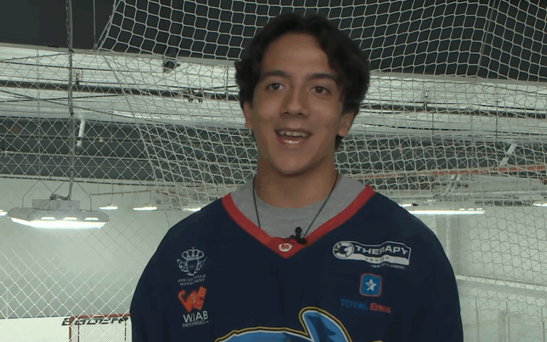Joven venezolano hace historia en el hockey sobre hielo