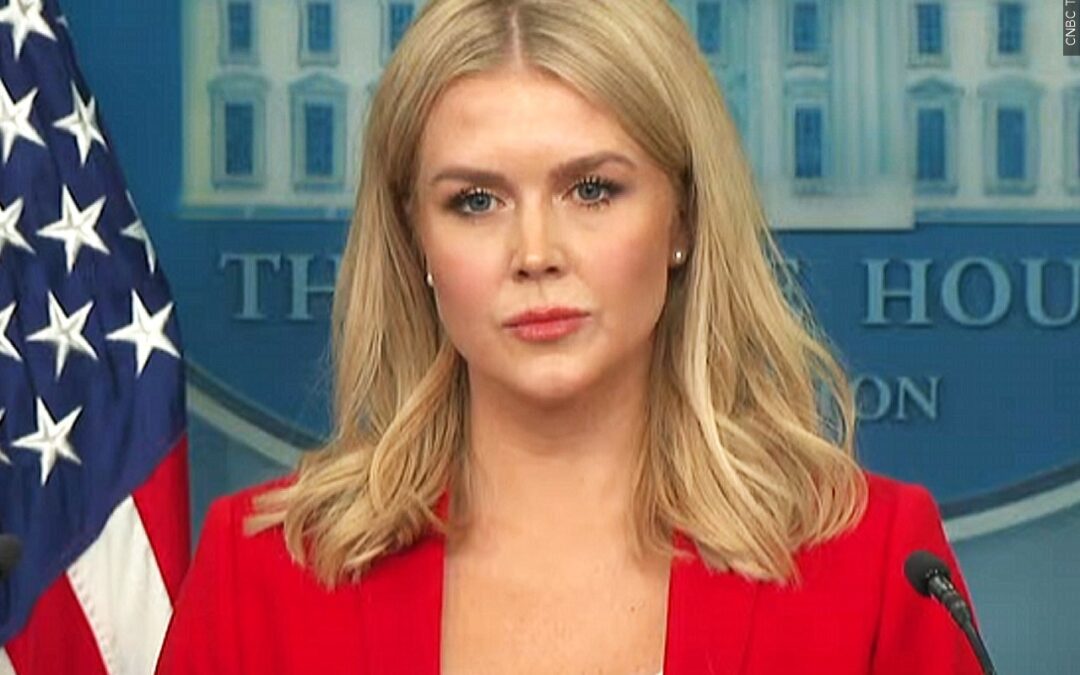 ICE arresta a mujer con vínculos familiares con la secretaria de prensa de la Casa Blanca, Karoline Leavitt