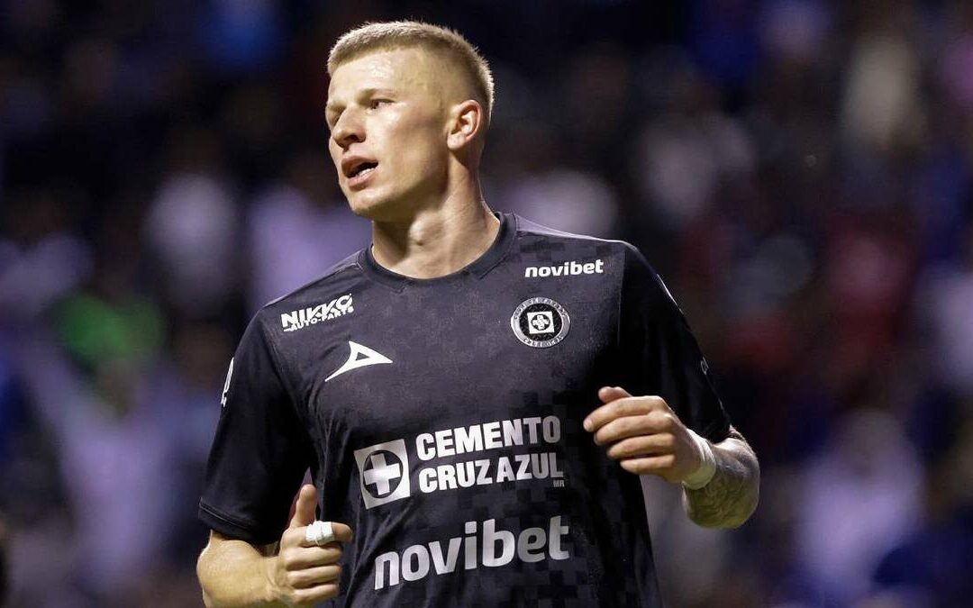 Mateusz Bogusz: La novela se intensifica en Cruz Azul