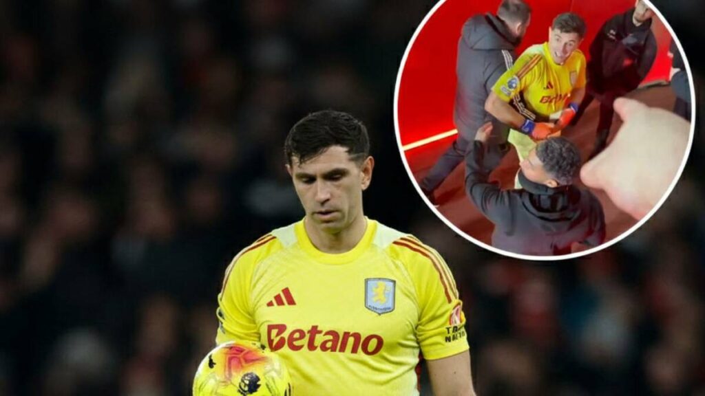 Dibu Martínez y su controversial altercado con aficionados del Arsenal | VIDEO