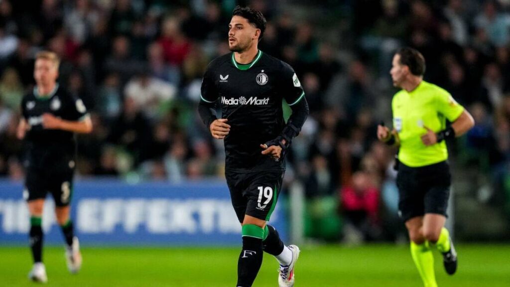 Necaxa Anuncia el Fichaje de Julián Carranza, Exdelantero del Feyenoord