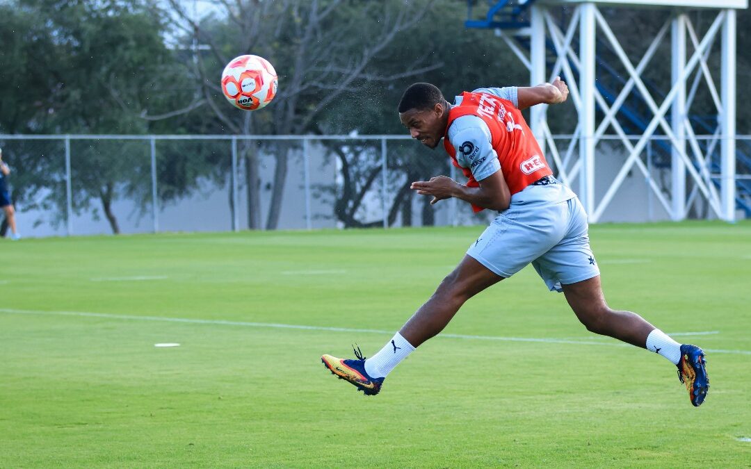 Anthony Martial no se une al entrenamiento con Rayados: Entérate de por qué