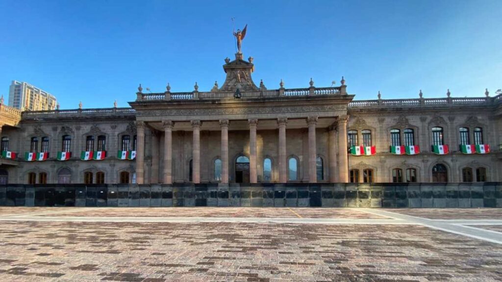 Gobierno de Nuevo León Anuncia Reconducción Presupuestal y Diálogo con el Congreso