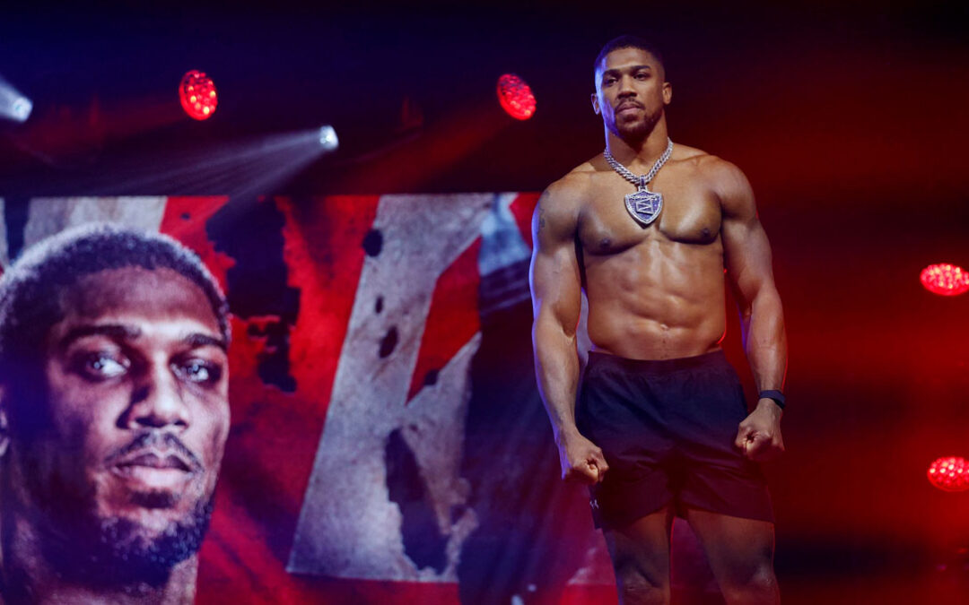 Anthony Joshua Sale del Hospital Después del Accidente de Tráfico en Nigeria Que Cobró Dos Vidas