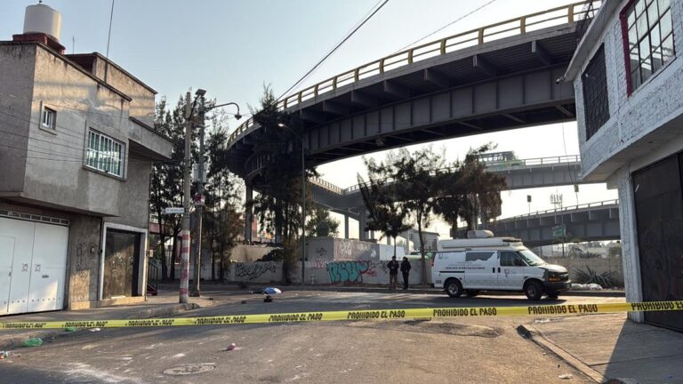 Accidente mortal de motociclista en el puente de Venustiano Carranza