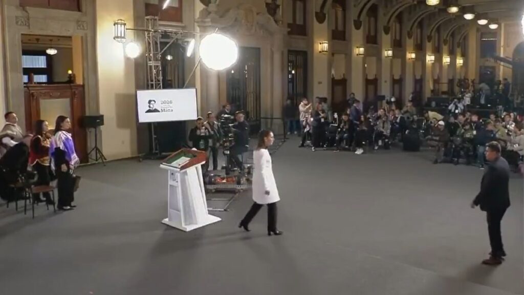 Claudia Sheinbaum interrumpida por alerta sísmica durante la Mañanera del Pueblo | VIDEO