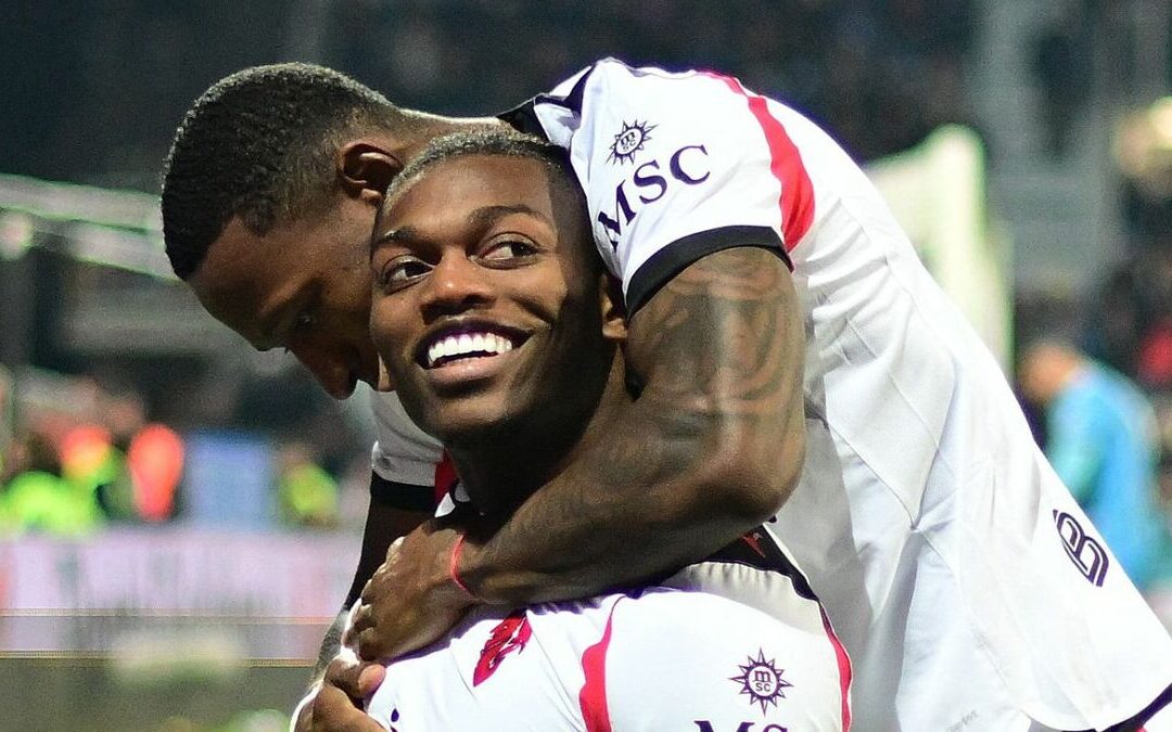 El Milan triunfa sobre el Cagliari y asume el liderazgo; debut del sustituto de Santi Giménez