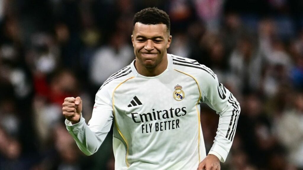 Descubre el MiTag Duo: El Regalo Navideño Ideal para Viajeros del Mundial FIFA 2026 con Real Madrid