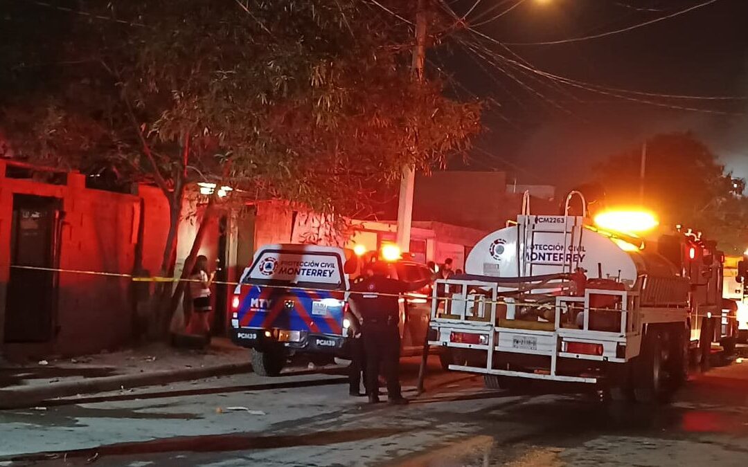 Incendio en Monterrey: Tejabán Consumido en la Colonia La Alianza Sin Lesionados