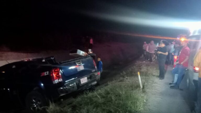 Accidente de tráfico: Conductor pierde el control y cae en un canal de riego en San Pedro