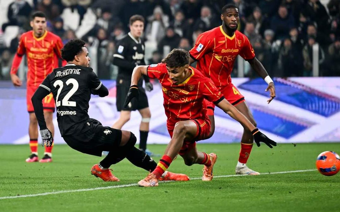 Juventus se hunde tras empate con Lecce en la Serie A