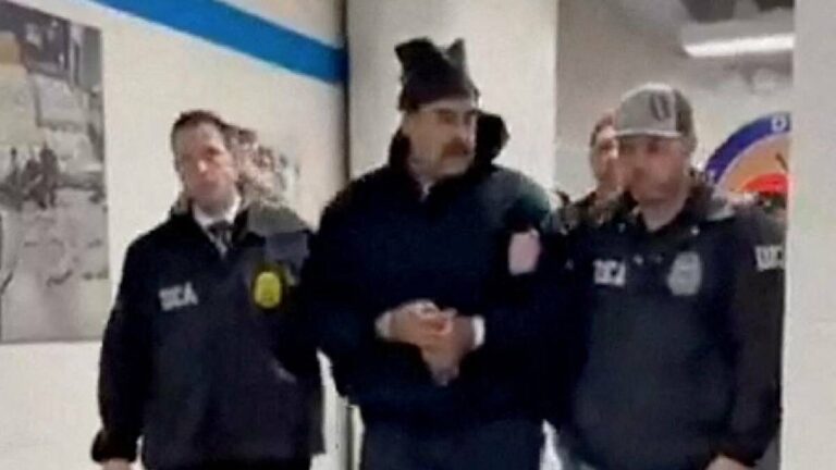 Nicolás Maduro Felicita el Año Nuevo en su Llegada a EEUU