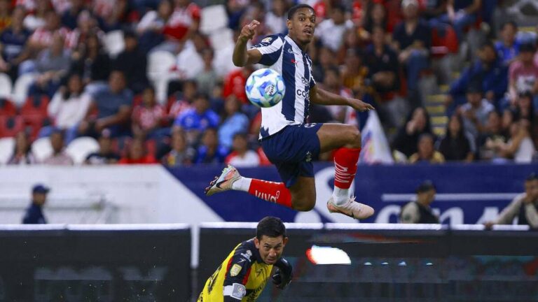 Anthony Martial Brilla con su Primer Gol para Rayados en la Copa Pacifica