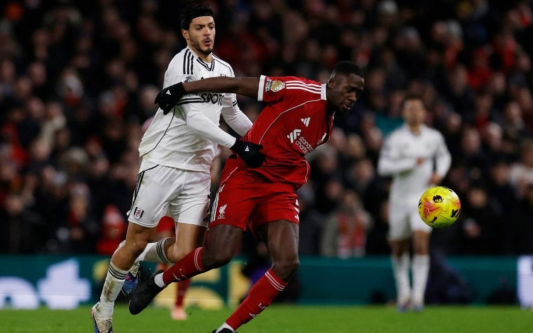Fulham y Liverpool Empatan en un Partido Increíble; Raúl Jiménez Brilla con una Asistencia