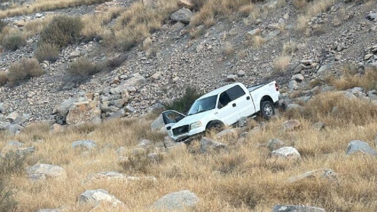 Accidente de Camioneta en Lerdo: Hombre Pierde el Control en Curva Peligrosa