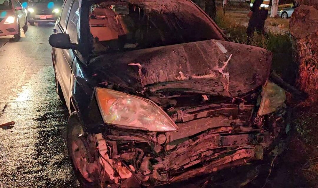 Accidente Automovilístico en Tonalá: Incendio de Camioneta Tras Choque Impactante