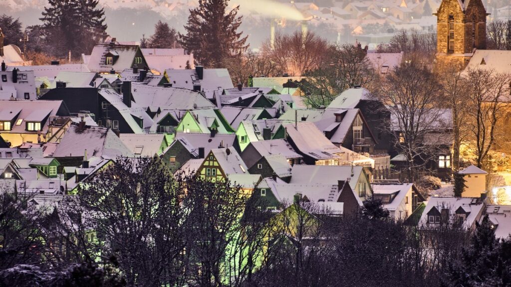 Tormenta Invernal Azota Reno: 5 Muertos y Cientos de Vuelos Cancelados