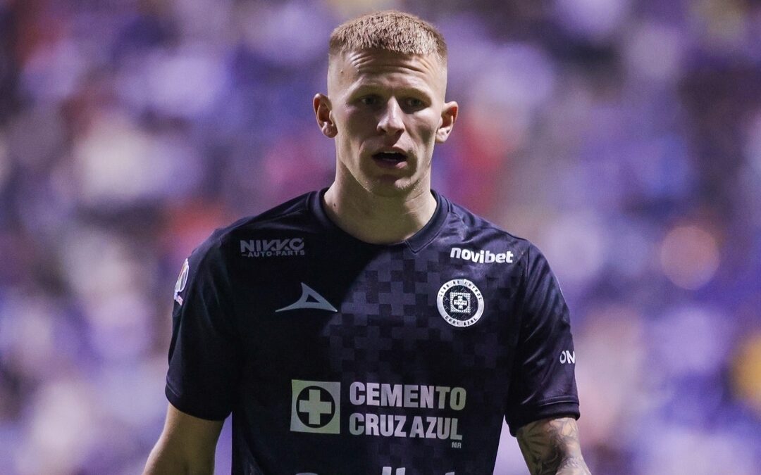 Houston Dynamo Busca Contratar a Mateusz Bogusz Mientras Cruz Azul Evalúa Su Futuro