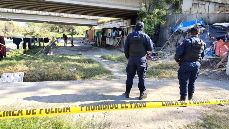 Mujer Muerta en Apodaca: Hallazgo Impactante en un Cuarto de Cartón