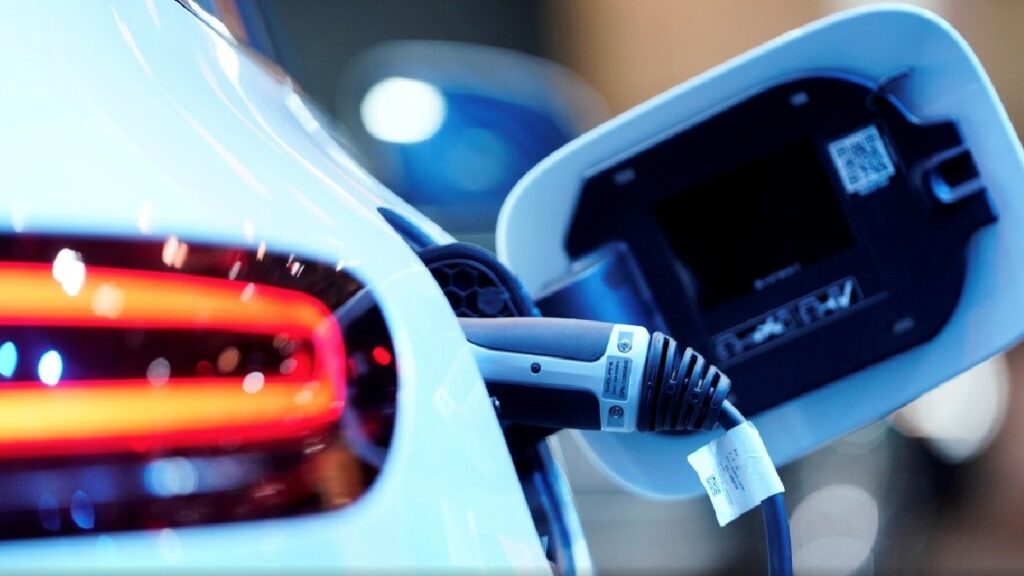 Trágico Accidente: Niño de 5 Años Muere Arrollado por Automóvil Eléctrico en Reno