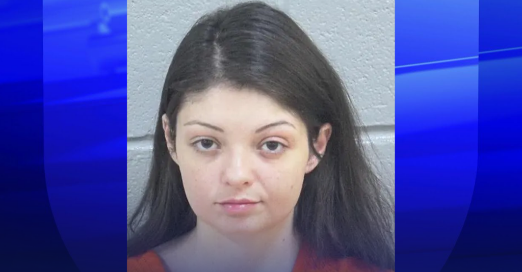 Arresto en Midland: Ana María Levario acusada de agresión con arma mortal contra su madre