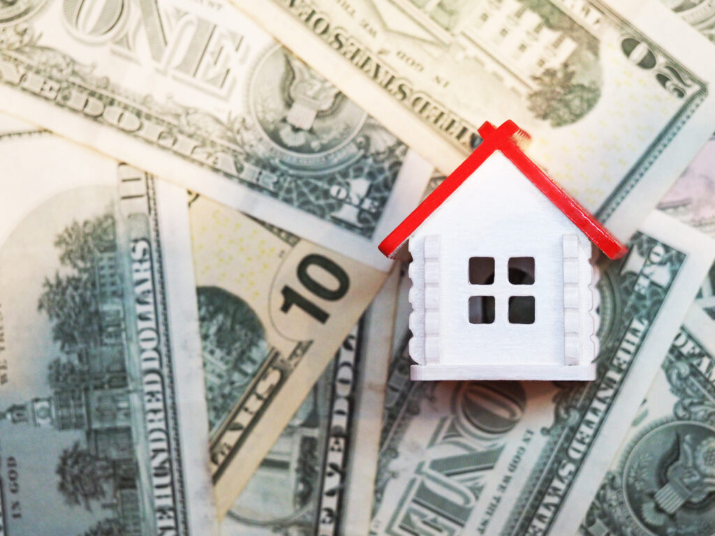 Denver Gasta Más De $102,000 Al Año, Según BLS
