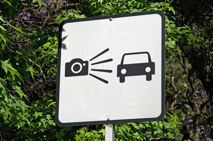 Debate sobre Cámaras Lectoras de Placas en Thornton: Seguridad vs. Derechos Civiles