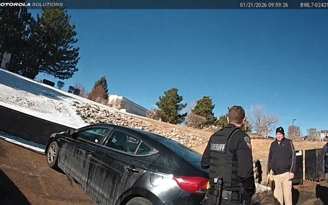 Robo de Vehículos en Centennial: Patrulla Policial Robada al Estar Encendida