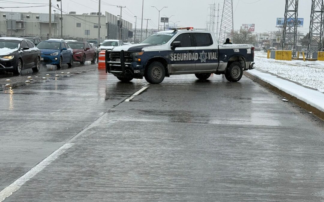 Alerta en Ciudad Juárez: Vialidades Cerradas por Congelamiento y Acumulación de Agua