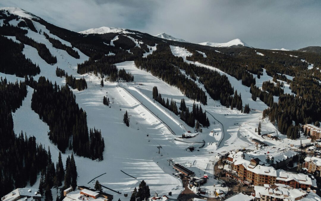 Trágico accidente: Muere esquiador tras chocar contra un árbol en Copper Mountain