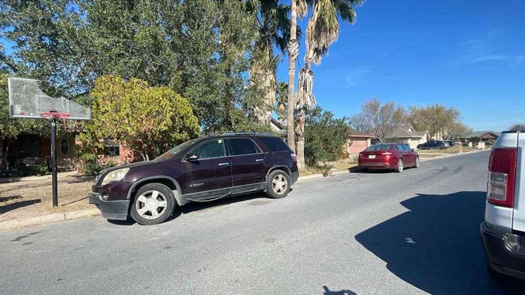 Policía de McAllen y Pharr Colaboran en Búsqueda de Sospechoso por Robo de Vehículo