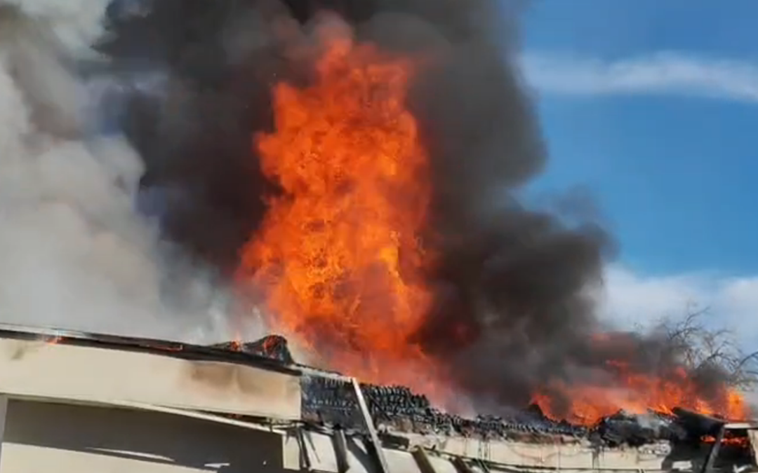 Incendio Devasta Parte del Antiguo Motel Jardín Fronterizo en Ciudad Juárez