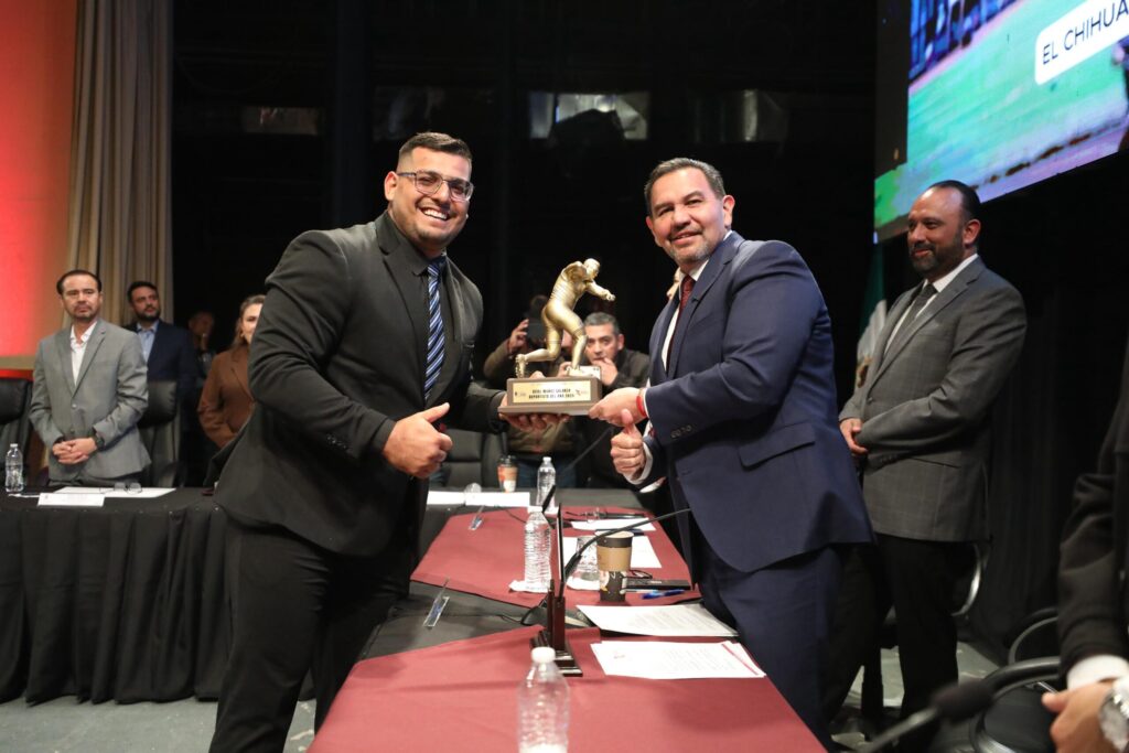 Uziel Muñoz Galarza, reconocido como Deportista del Año en Ciudad Juárez