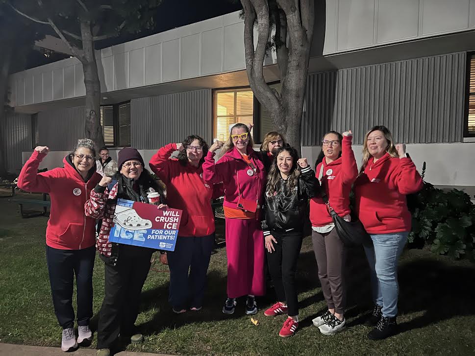 Vigilia en Honor a Alex Pretti: Enfermeras se Unen para Recordar su Vida en Minneapolis