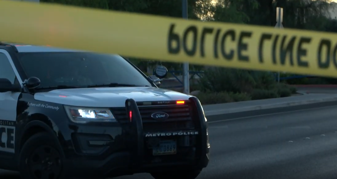 Peatón en estado crítico tras colisión vehicular en Las Vegas: Un llamado a la seguridad vial