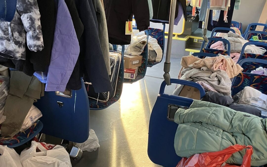 Donación de $7,000 recolectada en la exitosa jornada “Stuff a Bus” de Washoe County