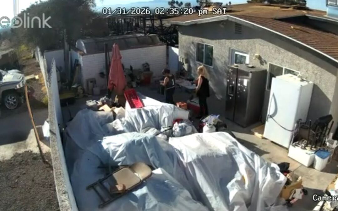 Seguridad en Las Vegas: Ladronas Roberan Casa Afectada por Incendio