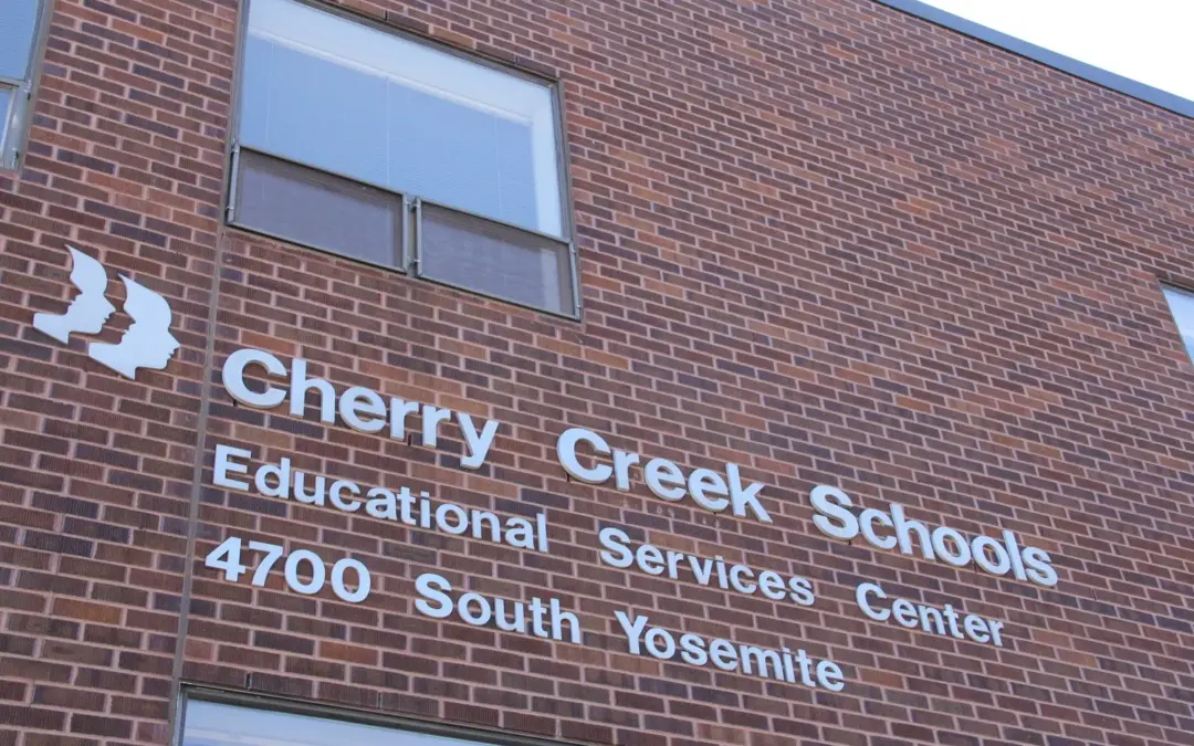 Cherry Creek Schools Implementa Reformas y Auditoría Externa Tras Crisis de Liderazgo